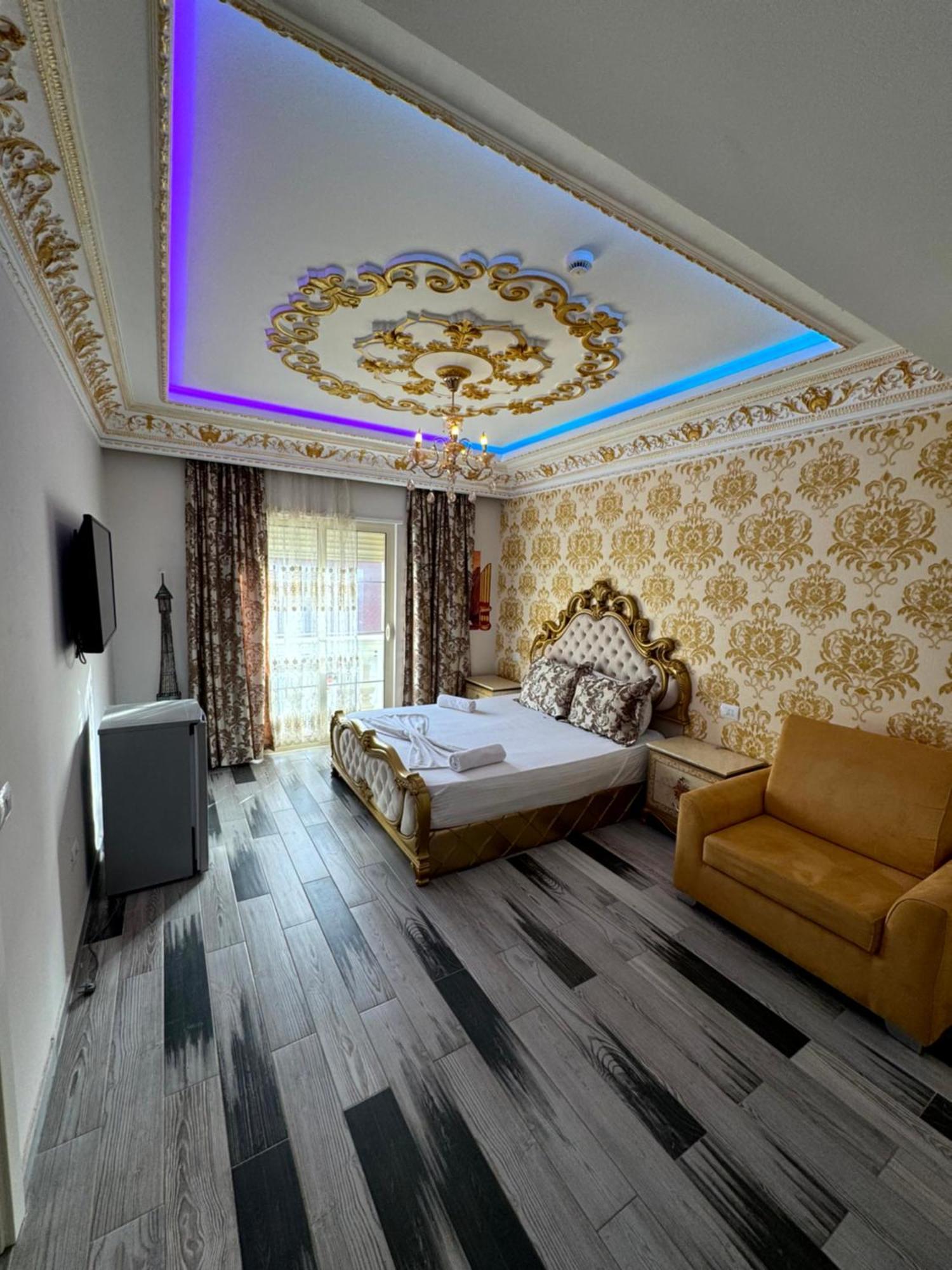 Hotel Antalya - Beach Durrës Extérieur photo