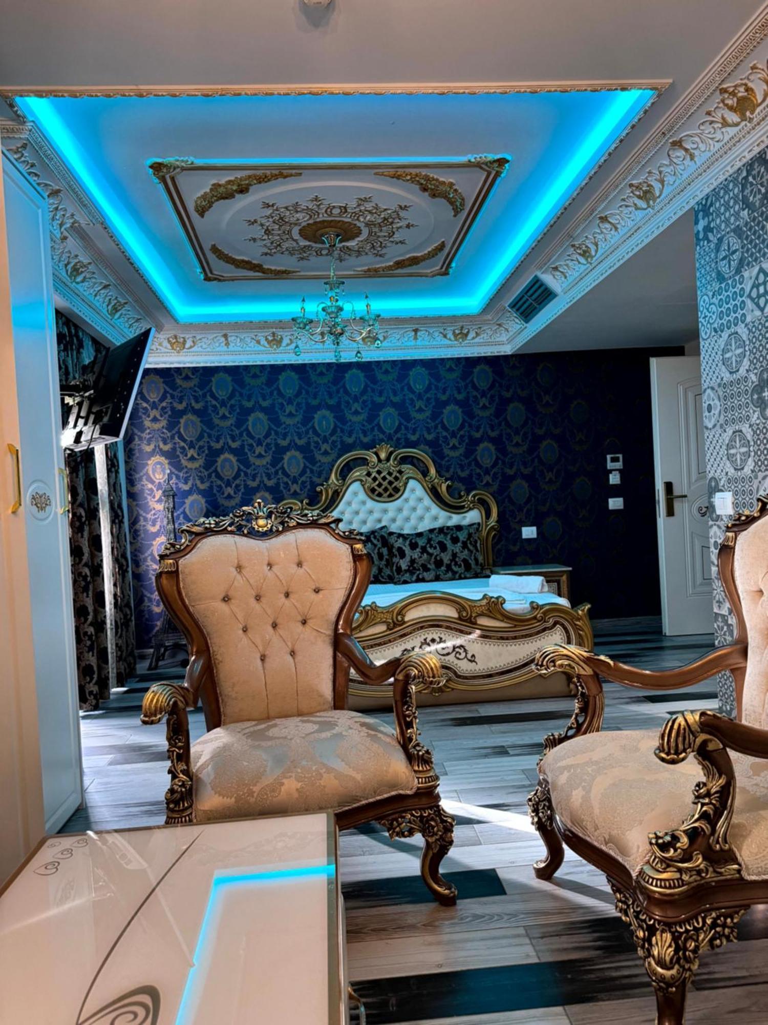 Hotel Antalya - Beach Durrës Extérieur photo