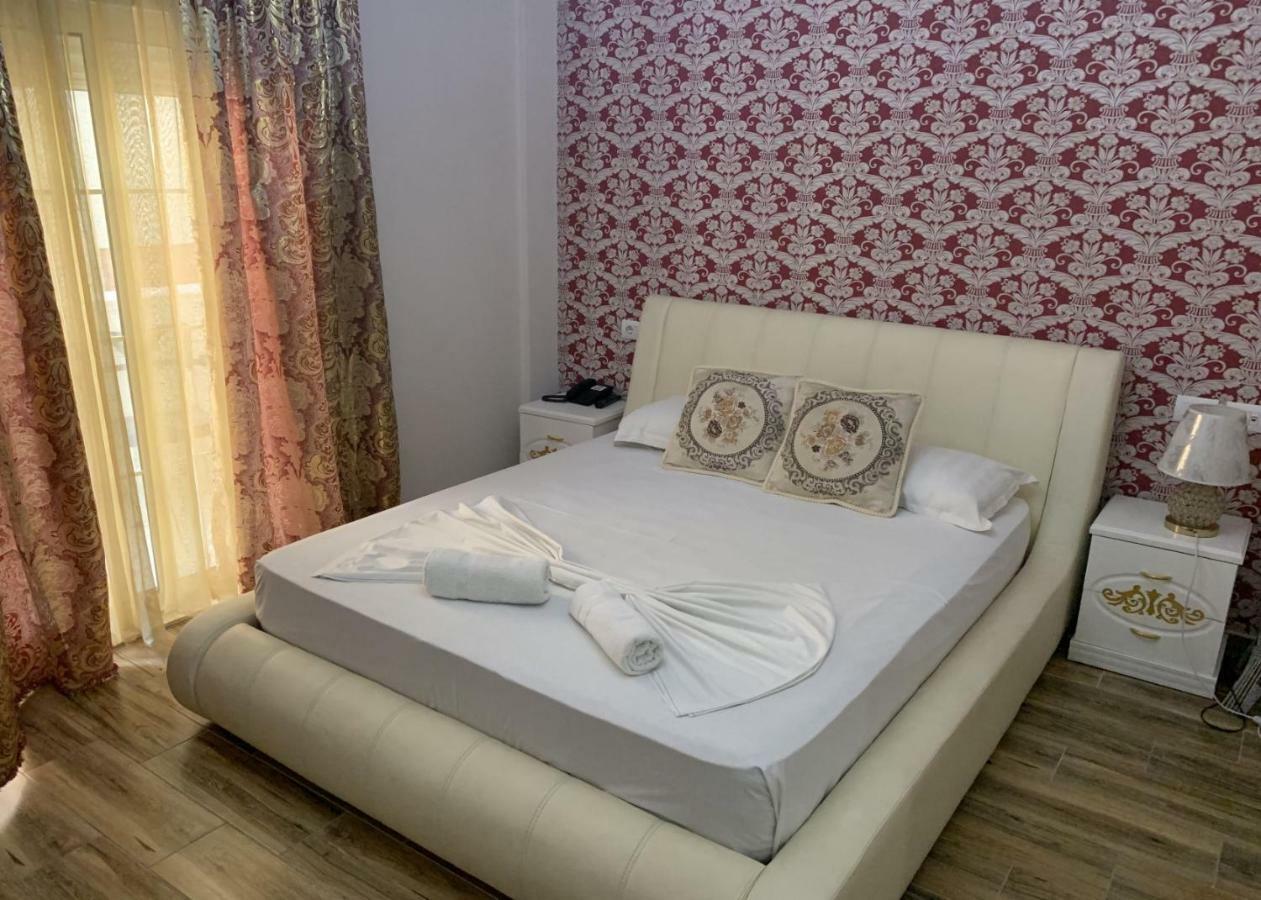 Hotel Antalya - Beach Durrës Extérieur photo