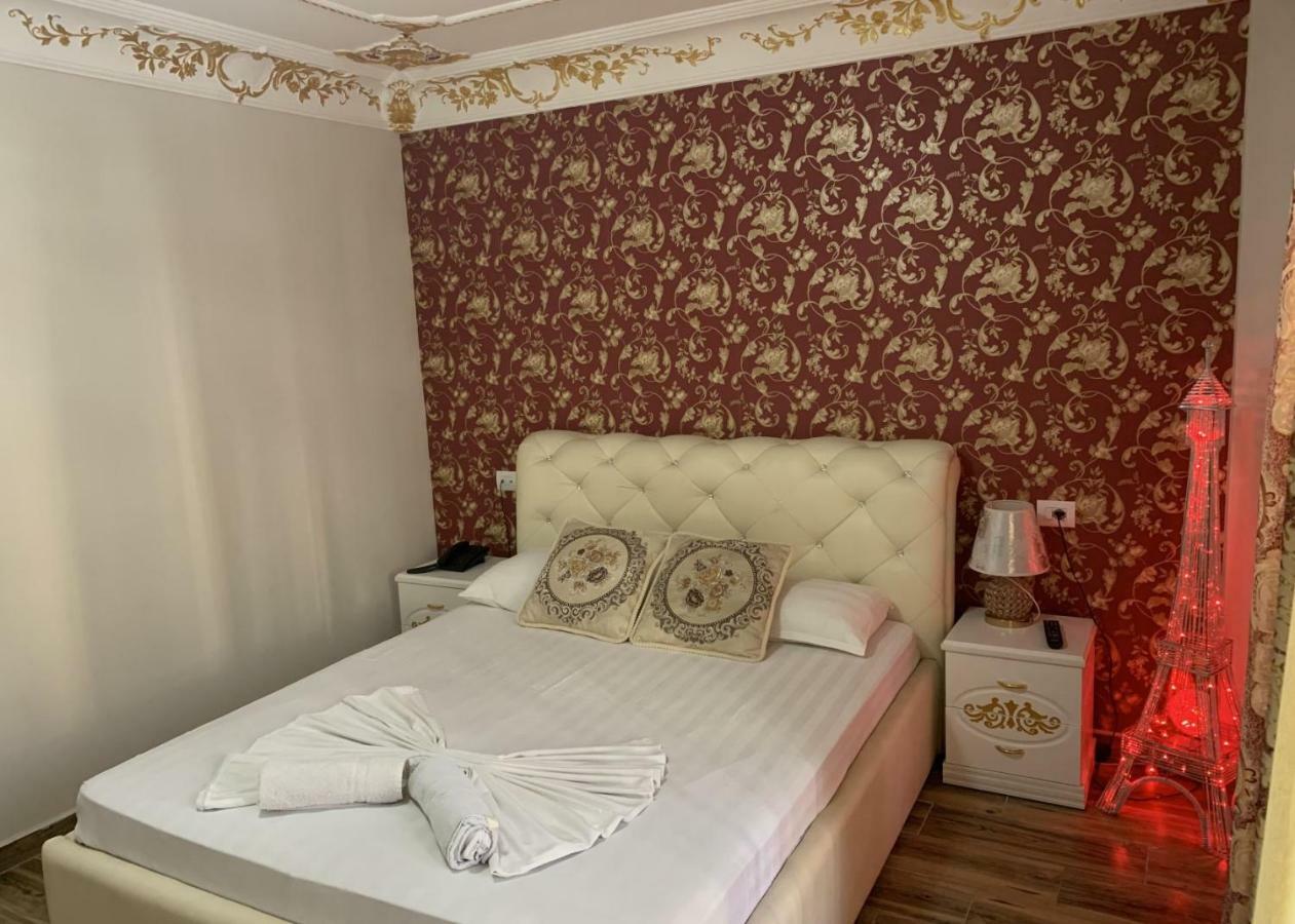 Hotel Antalya - Beach Durrës Extérieur photo