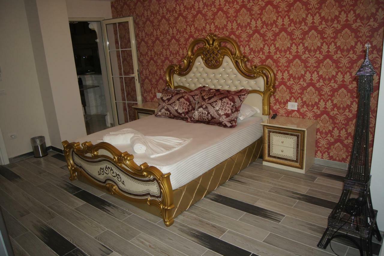 Hotel Antalya - Beach Durrës Extérieur photo